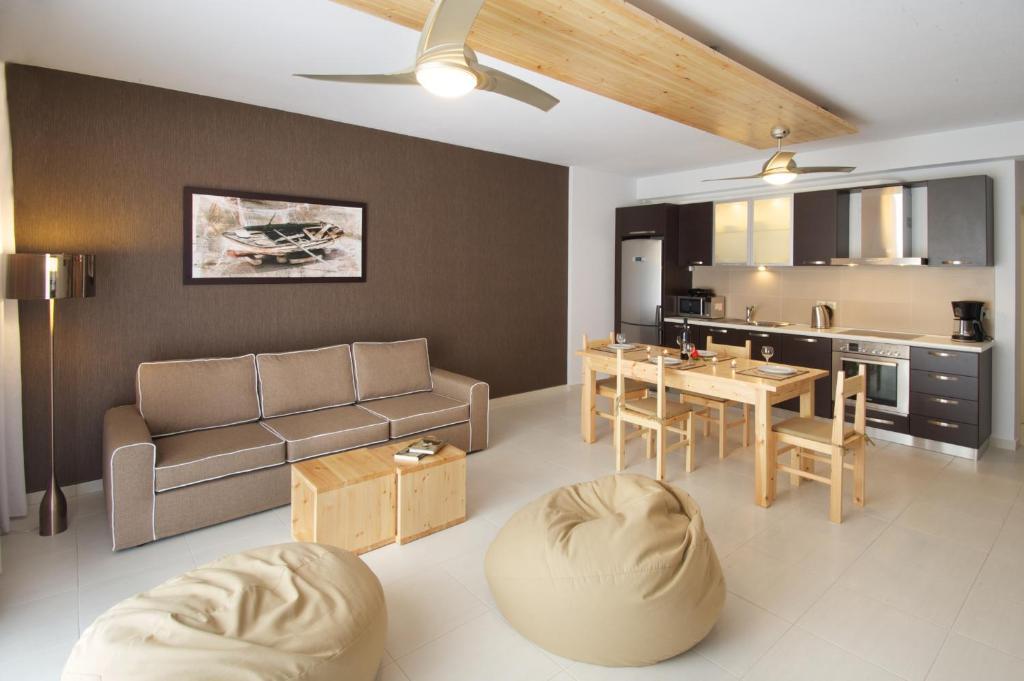 G.Living 365 Apartment Agia Efimia Exterior photo