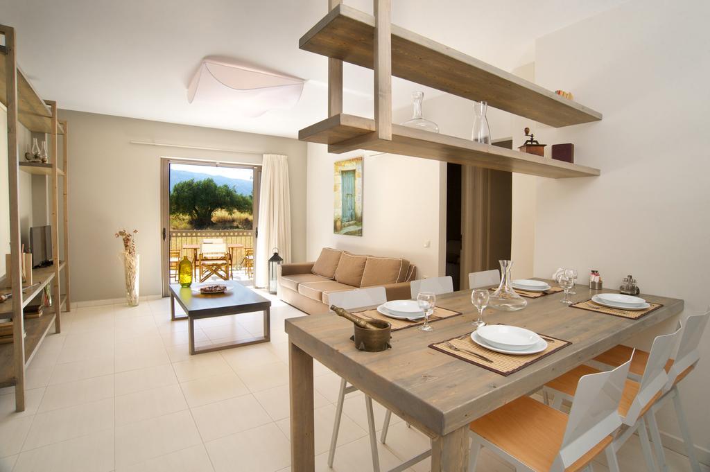 G.Living 365 Apartment Agia Efimia Room photo
